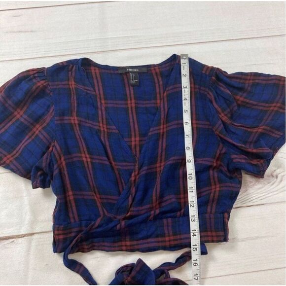 Forever 21 Womens Red & Blue Plaid Wrap Side Tie Crop Tops Size Large - Picture 8 of 9